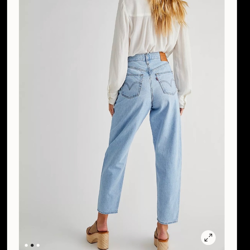 LEVIS HIGH LOOSE TAPER FIT WOMEN'S JEANS